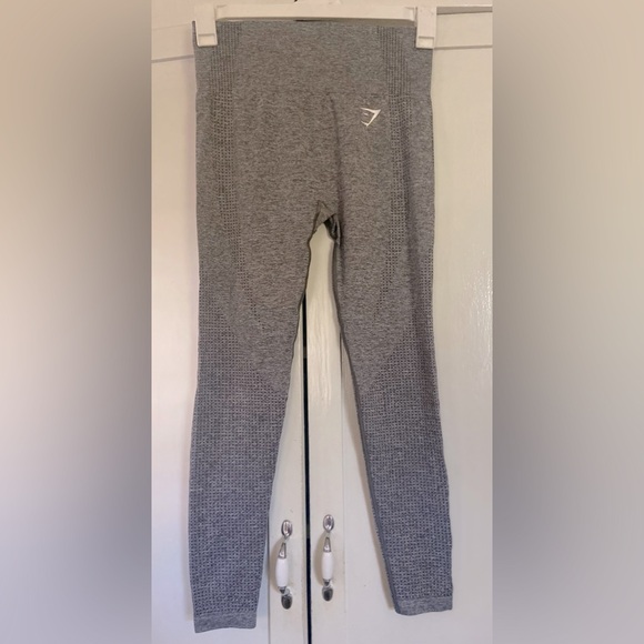 Gymshark VITAL SEAMLESS LEGGINGS in Grey Marl - Picture 3 of 9